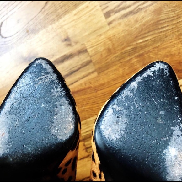 Roberto Cavalli  leopard print knee high boots. - Picture 5 of 5